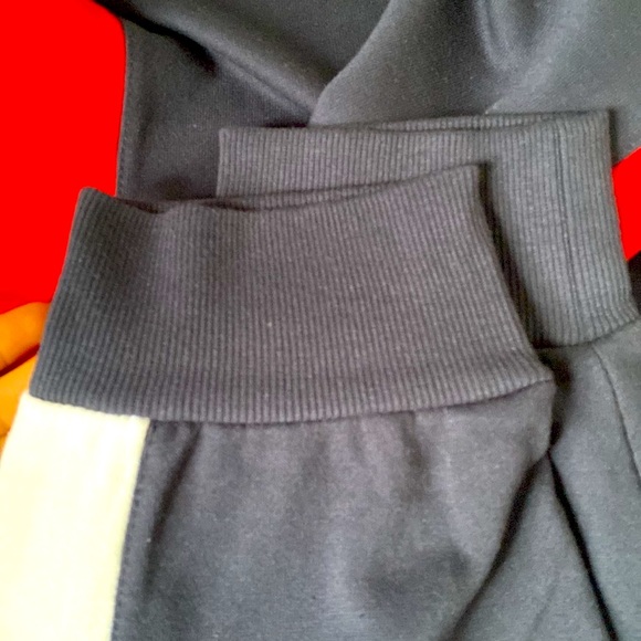 Sweats - Picture 3 of 5